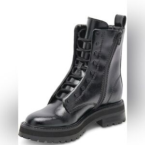 Dolce Vita Rainer‎ Boot in “midnight crinkle”, size 8.